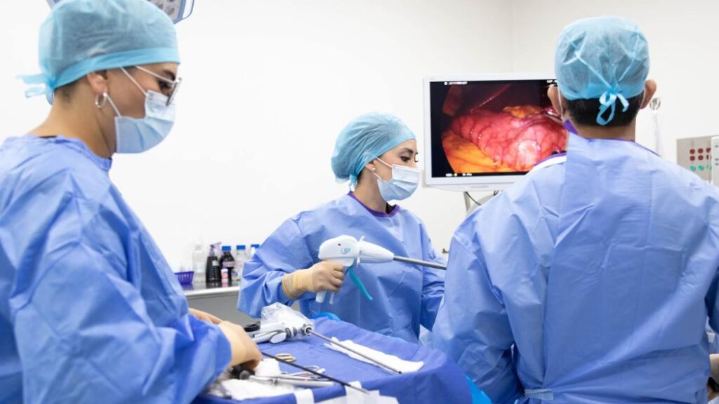Dr. Sandy Martinez Bariatric Surgeon